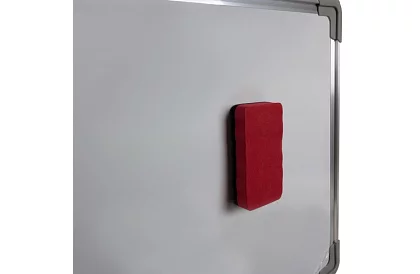 Mágneses tábla 90 x 60 cm + tartozékok