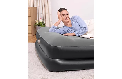 Felfújható matrac beépített pumpával és párnával 203 × 152 × 46 cm – B67403