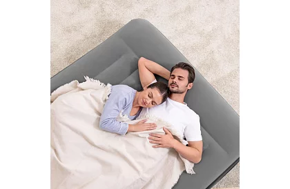 Felfújható matrac beépített pumpával és párnával 203 × 152 × 46 cm – B67403