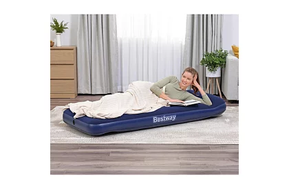 Felfújható matrac beépített pumpával 185 × 76 × 22 cm – B67223