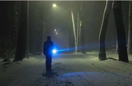 CREE LED T6 zseblámpa – tölthető taktikai lámpa USB töltéssel