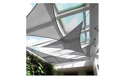 Háromszög alakú napernyő 4 x 4 x 4 m – Szürke