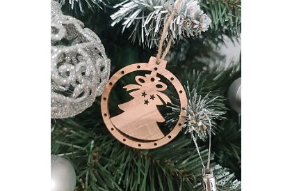Fából készült karácsonyi díszek – 10 darabos szett zsinórral