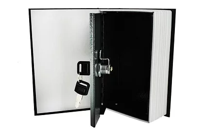 Trezor – doboz, amely egy könyvben rejtőzik 18 × 11,5 cm