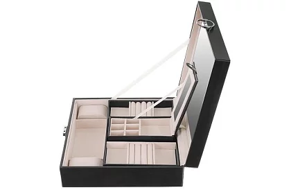 Ékszerdoboz kulccsal BEAUTYLUSHH – Fekete