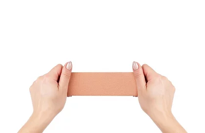 Mellkasi emelő és támogató szalag