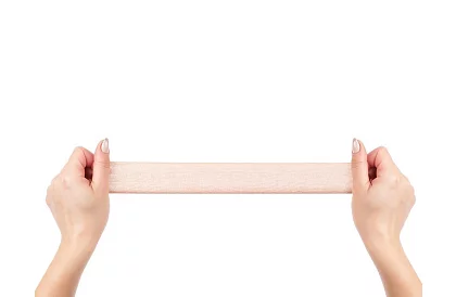 Mellkasi emelő és támogató szalag