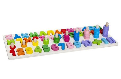 Fa és számokkal ellátott fa puzzle