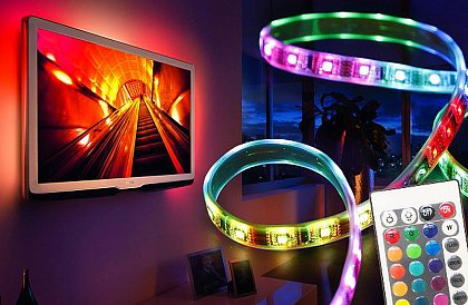 Hivatásos RGB LED szalag 5050 SMD, 5 méter hosszú, beleértve a távvezérlőt, és az erőforrást - megtakarító, díszítő, divatos világítás bármilyen környezetbe.