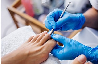 Eszközkészlet benőtt körmökhöz + ajándékdoboz