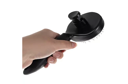 Öntisztító szőrvágó kefe