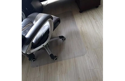 Védőpárna szék alá 90x130 cm - tejes