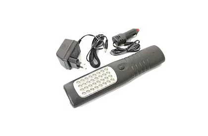 Újratölthető akkumulátor LED szerelőlámpa akasztóval és mágnessel – hasznos az utazás idelyén, az autóban, valamint a garázsban.