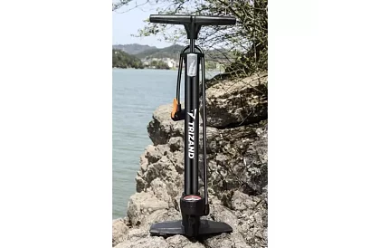 Kerékpár pumpa 16 BAR / 230 PSI – nyomásmérővel