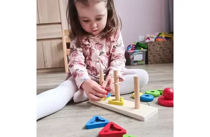 Fa fából készült kirakós játékok gyerekeknek – formák válogatója