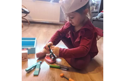 Gyermekorvosi táska kiegészítőkkel – kis orvos