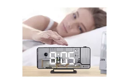 Tüköróra ébresztővel és projektorral