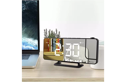 Tüköróra ébresztővel és projektorral