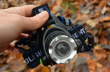 Vízálló LED fejlámpa TL 309A – Zoom, bevilágítás 500 méter