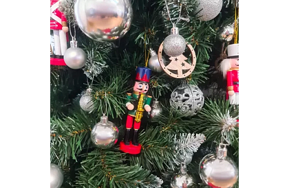 Fa díszes fából készült diótörő – Karácsonyi dekoráció 5 db