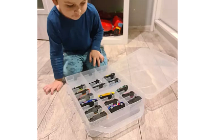 Műanyag bőrönd - autószervező