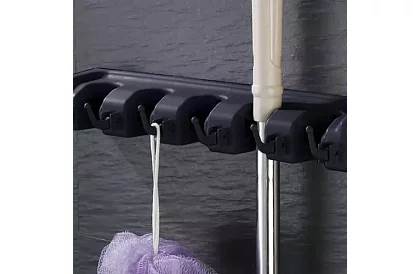 Fali falra a kerti szerszámokhoz