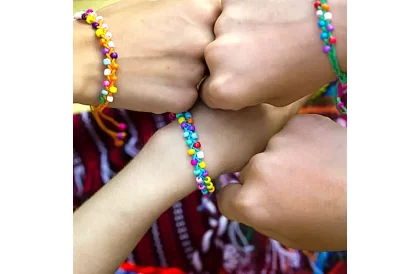 Kreatív készlet karkötő készítéséhez