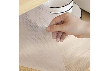 Csúszásgátló szőnyeg fiókokhoz 300x50 cm