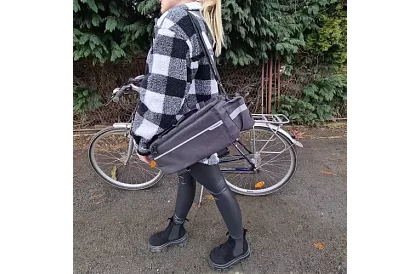 Nagy termosztáska kerékpárhoz