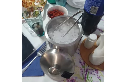 Jégkocka tartály 1,3 liter – vödör fedéllel és csipeszekkel
