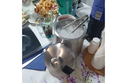 Jégkocka tartály 1,3 liter – vödör fedéllel és csipeszekkel