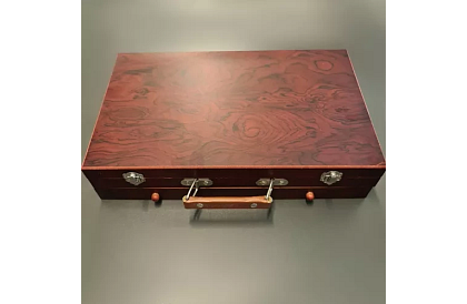 Festék készlet fából készült tokban – 130 elem