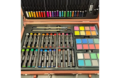 Festék készlet fából készült tokban – 130 elem