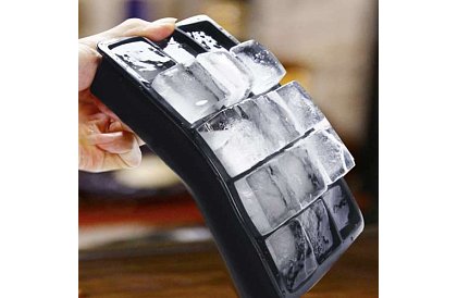 Silikon jégkocka forma fedéllel – jégkészítő 15 jégkockához