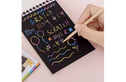 Kapargató jegyzet fa stylusszal - scratch note