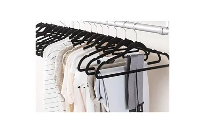 Samet vállfák ruhákhoz - 20 db - fekete