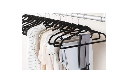 Samet vállfák ruhákhoz - 20 db - fekete