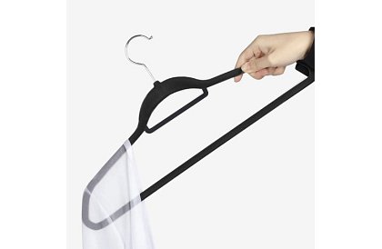 Samet vállfák ruhákhoz - 20 db - fekete