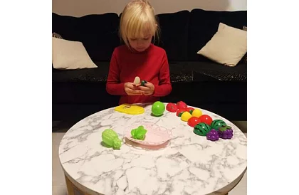 Késkészlet - gyümölcs vágására a kosárban