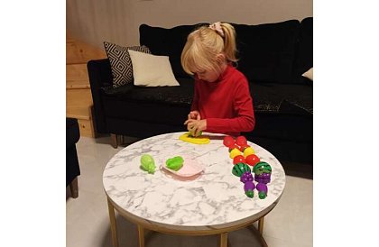 Késkészlet - gyümölcs vágására a kosárban