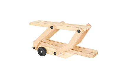 Fából autókat szállító teherautó kisautókkal