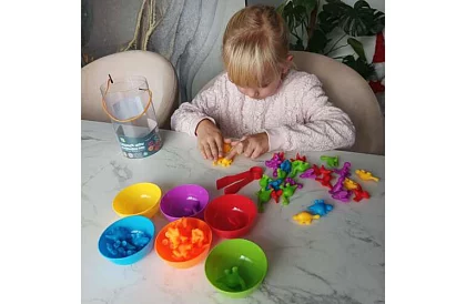 Dinoszaurusz készlet a színek és számolás tanulásához