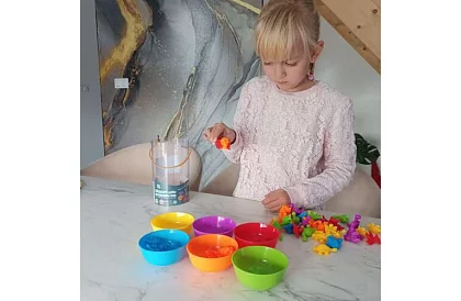 Dinoszaurusz készlet a színek és számolás tanulásához