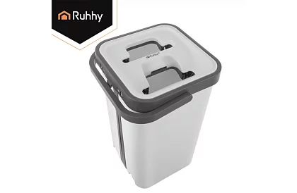 Gyakorlati lapos mop + 11 literes vödör – kétszobás tartozékokkal