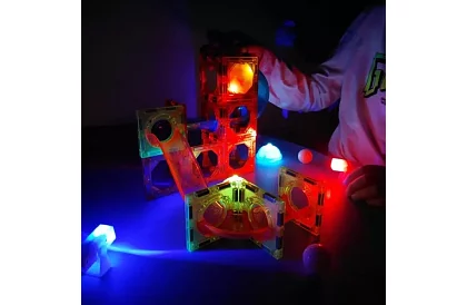 Oktatási mágneses 3D építőjáték - 77 darab