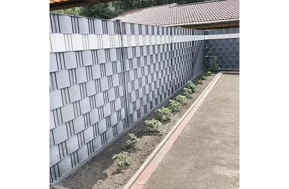 Árnyékoló szalag kerítéshez szürke - panel 630 g/m² + klipszek