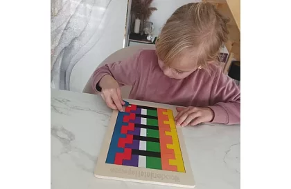 Fából készült Tetris puzzle