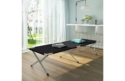 Összecsukható kempingágy – teherbírás 110 kg