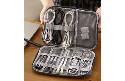 Utazási tok – kábelek és töltők szervezője