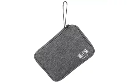 Utazási tok – kábelek és töltők szervezője